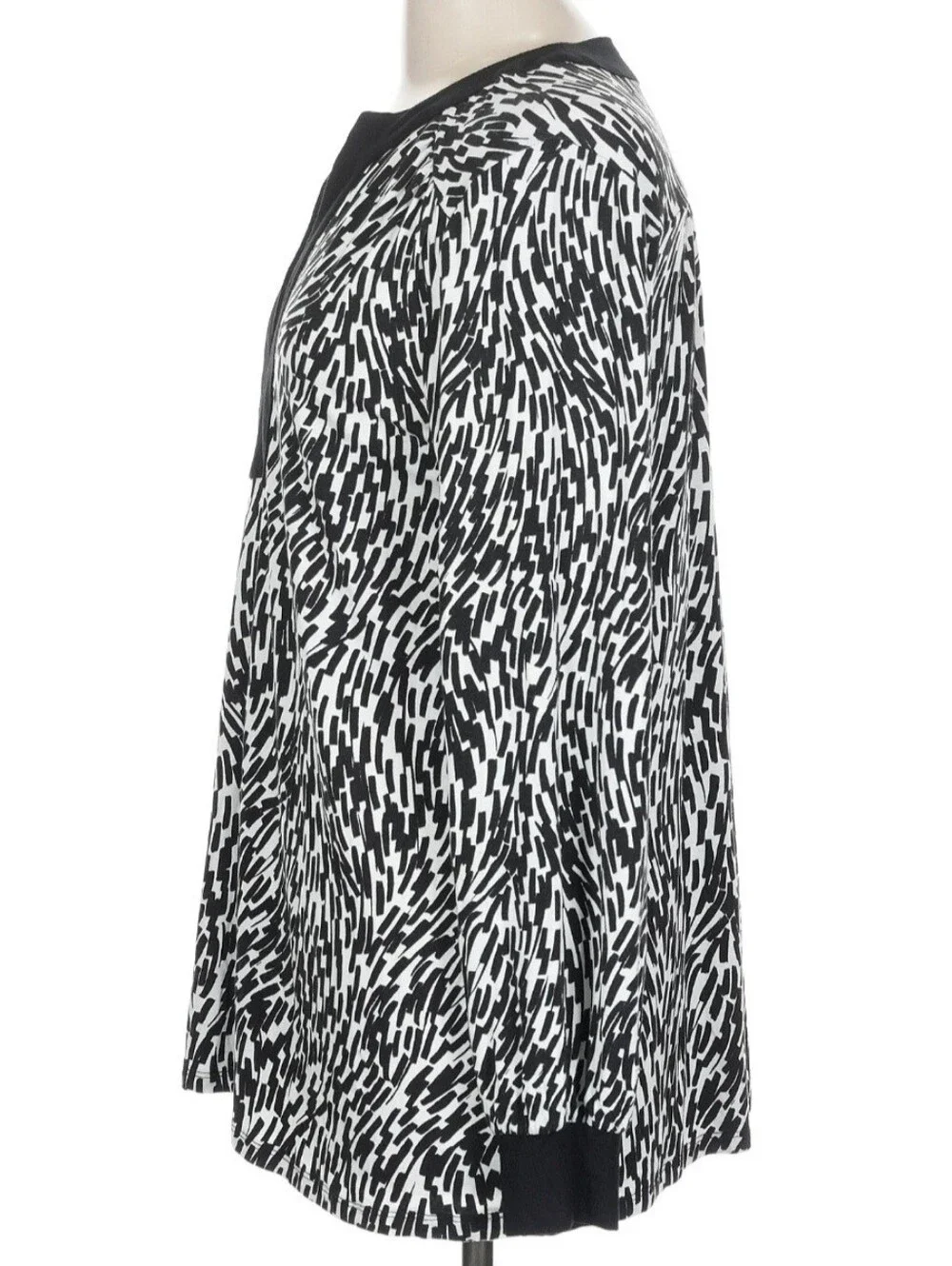 Michael Kors Black & White Abstract Print V-Neck Blouse, Large